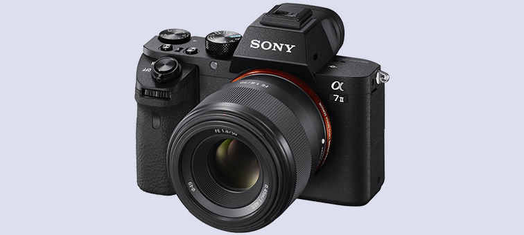 SEL50F18F Full-frame E-mount Fast Prime Lens with F1.8 Maximum