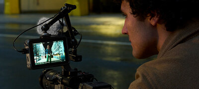4:2:2 10bit or 16bit RAW output via HDMI