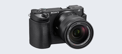 Easy-to-grip genuine-leather body case for α6500