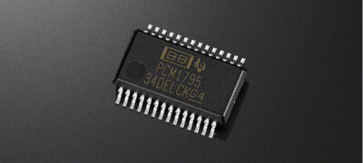 D/A converter (PCM1795)