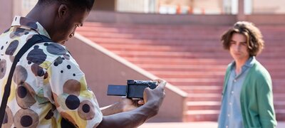 Active Mode14 image stabilization supports handheld movie shooting