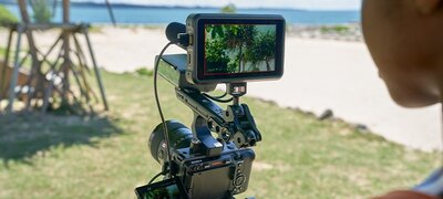 Multi-thread body makes a cage unnecessary