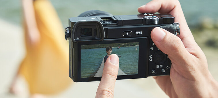 Sony Alpha a6100 Mirrorless Digital Camera with 16-50mm Lens - SGC