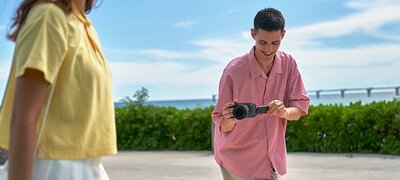 Active Mode image stabilization supports handheld movie shooting