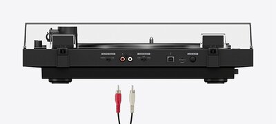 Connect easily with built-in phono EQ