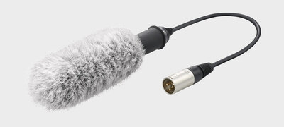 Super-directional shotgun microphone included