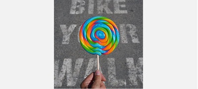 Square aspect ratio tailored for social media