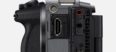 HDMI Type-A output and monitoring options