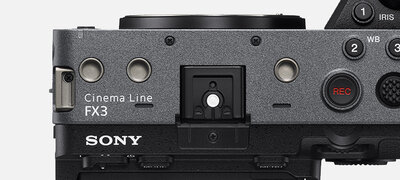 Cage-free accessory mounting