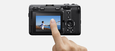 Fast, easy touch focus control8