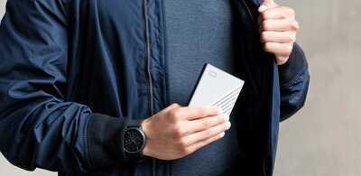 Works on Windows and Mac