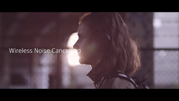 thumbnail video image 2 of SONY MDR-XB950B1/L Blue Wireless Extra BassTM Headphones, 2 of 10