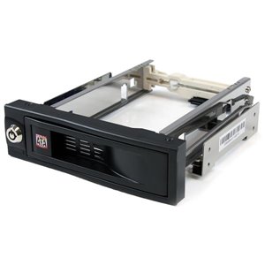 Hot-swap any 3.5in SATA hard drive easily from any computer with a 5.25in bay