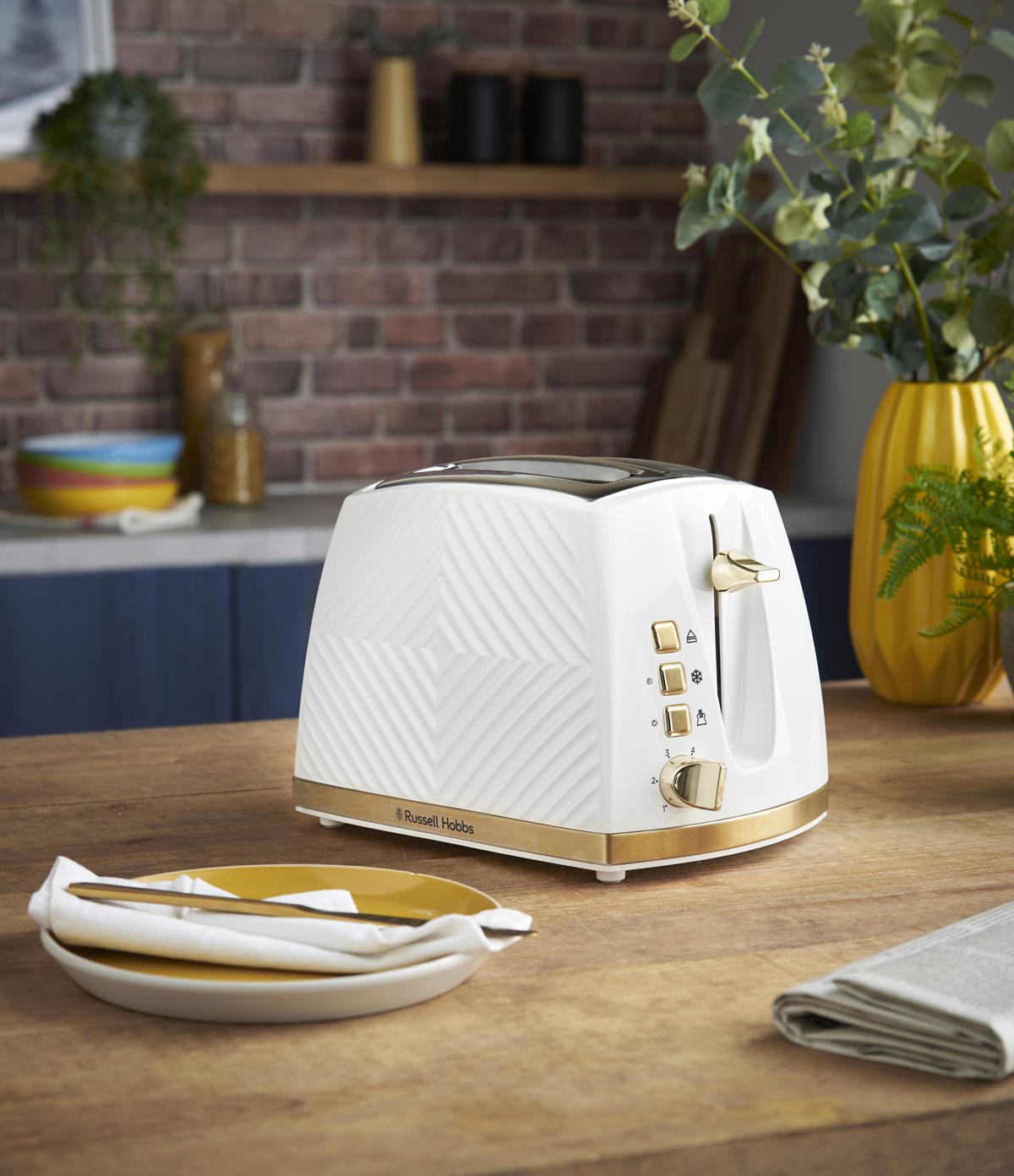 Russell Hobbs Honeycomb 4 Slice White Plastic Toaster - 26070