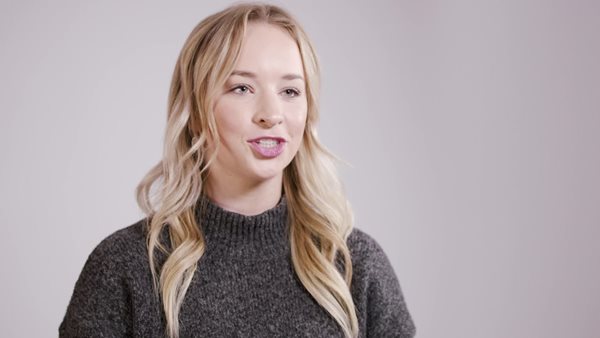 thumbnail video image 2 of PurLuv K9 Kraves Chicken Mini Bone Chew 20 count, 2 of 12