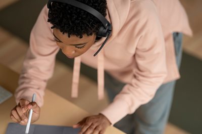 Comfortable on-ear design