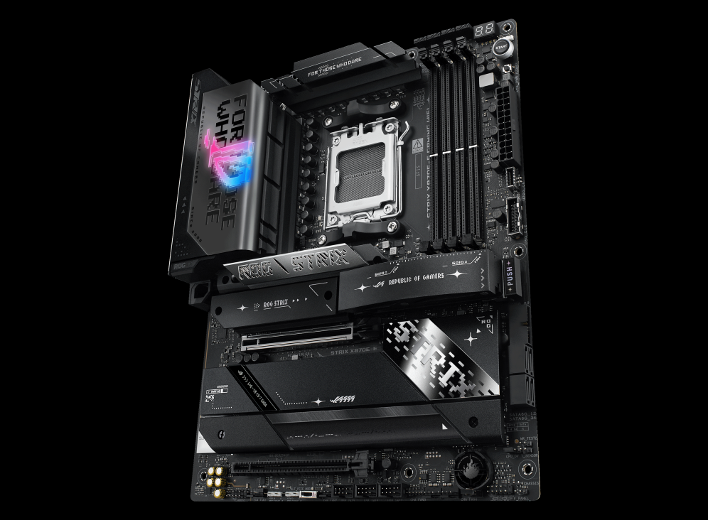 Folie {0} von {1}, Vergrößern, ROG STRIX X870E-E GAMING WIFI