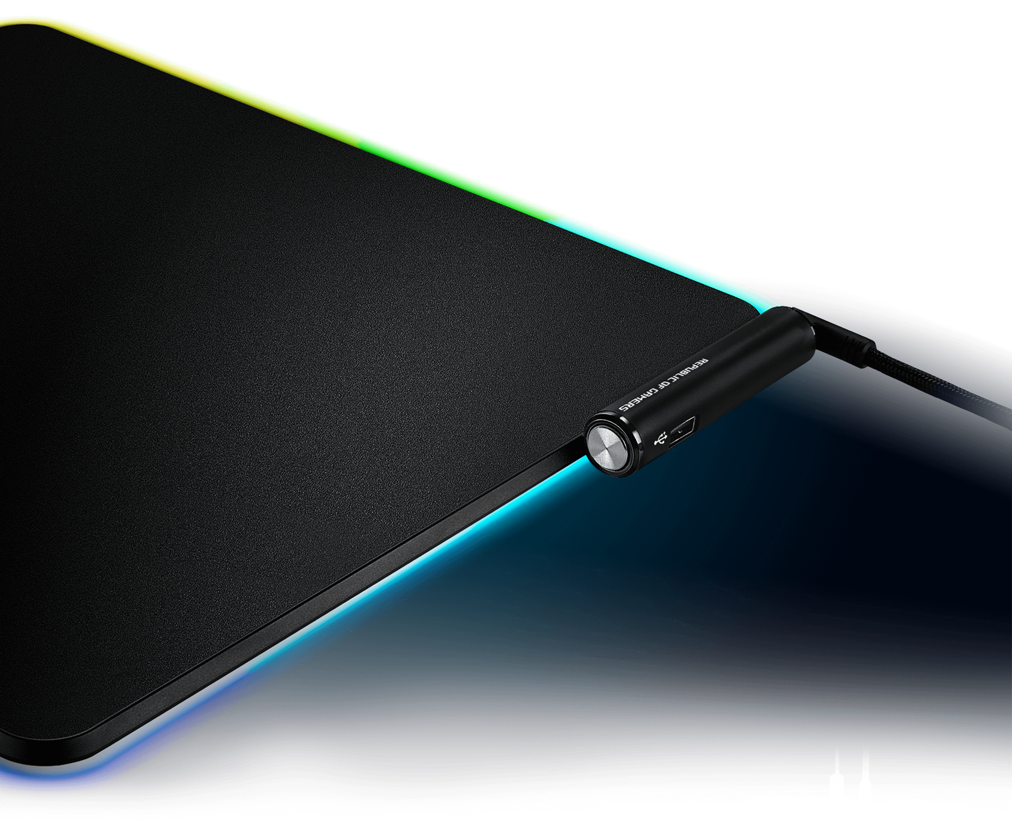 Tapis de souris de jeu ROG Balteus RGB d'ASUS - port USB, éclairage RVB  aura Sync, Surface rigide optimisée pour le jeu et base en caoutchouc  antidérapante