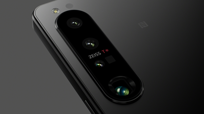 Close-up of triple lens camera on Xperia 1 IV showing logo for ZEISS T* coating