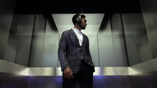 thumbnail video image 2 of Sony XB950BT Extra Bass Bluetooth Headphones - Blue, 2 of 4