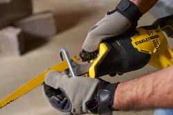 Stanley fatmax cordless online reciprocating saw