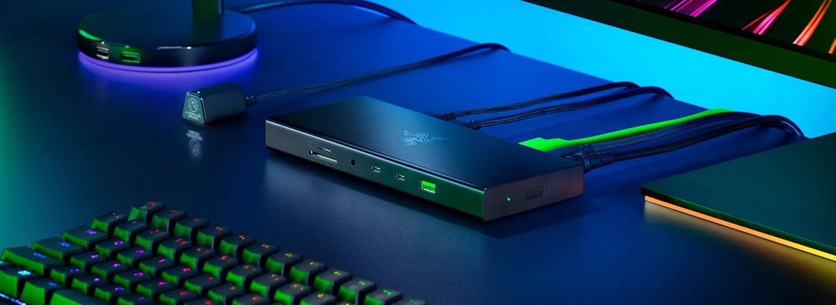 Razer USB 4 Dock Station with 14 Ports for Windows 10 or later (PC