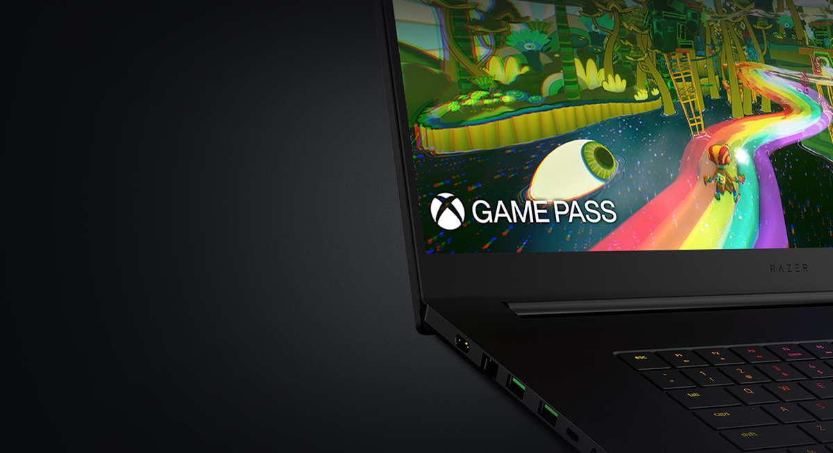 Razer 大画面ゲーミング /i7-9750H/32GBメモリ/RTX2080（モバイル 
