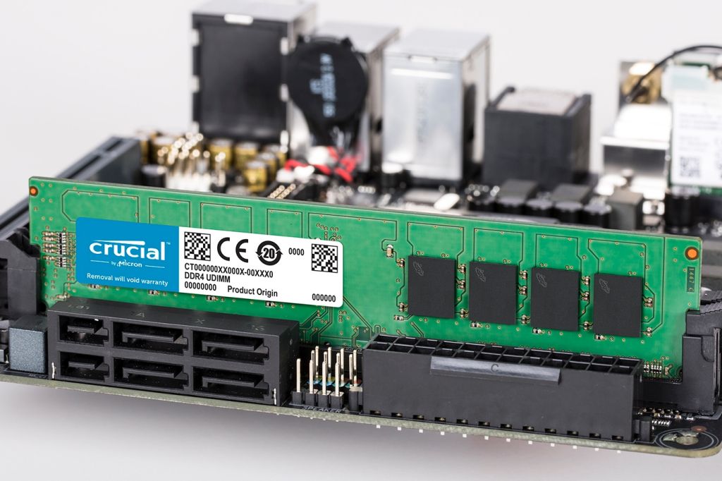 Crucial 16GB 288-Pin PC RAM DDR4 3200 (PC4 25600) Desktop Memory 