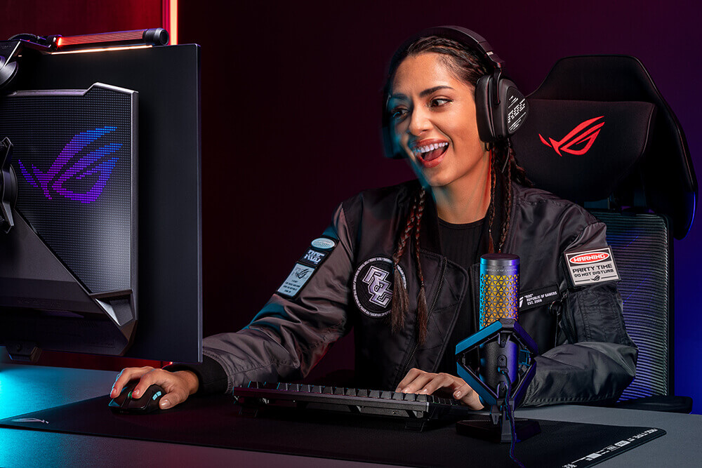 STREAMING