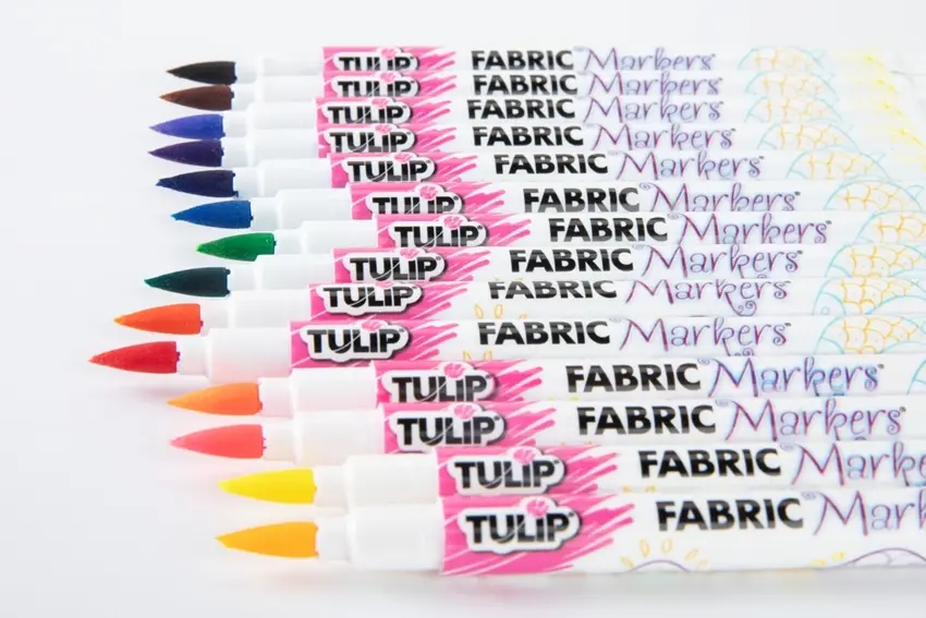 Tulip Brush-Tip Fabric Markers Rainbow 10 Pack – Tulip Color Crafts