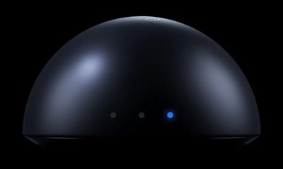 Third indicator light will be in blue on the mouse dongle