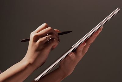 Surface Slim Pen, the most advanced pen, enhanced by AI