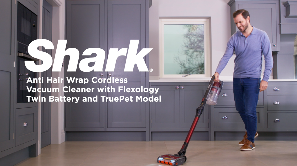 SHARK Flexology True Pet Anti Hair Wrap 