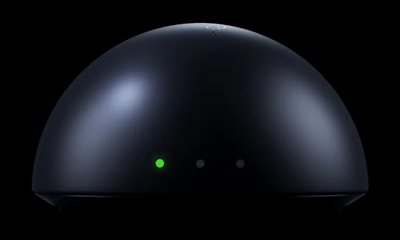 First indicator light will be in green on the mouse dongle