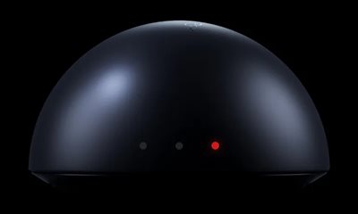 Third indicator light will be in red on the mouse dongle