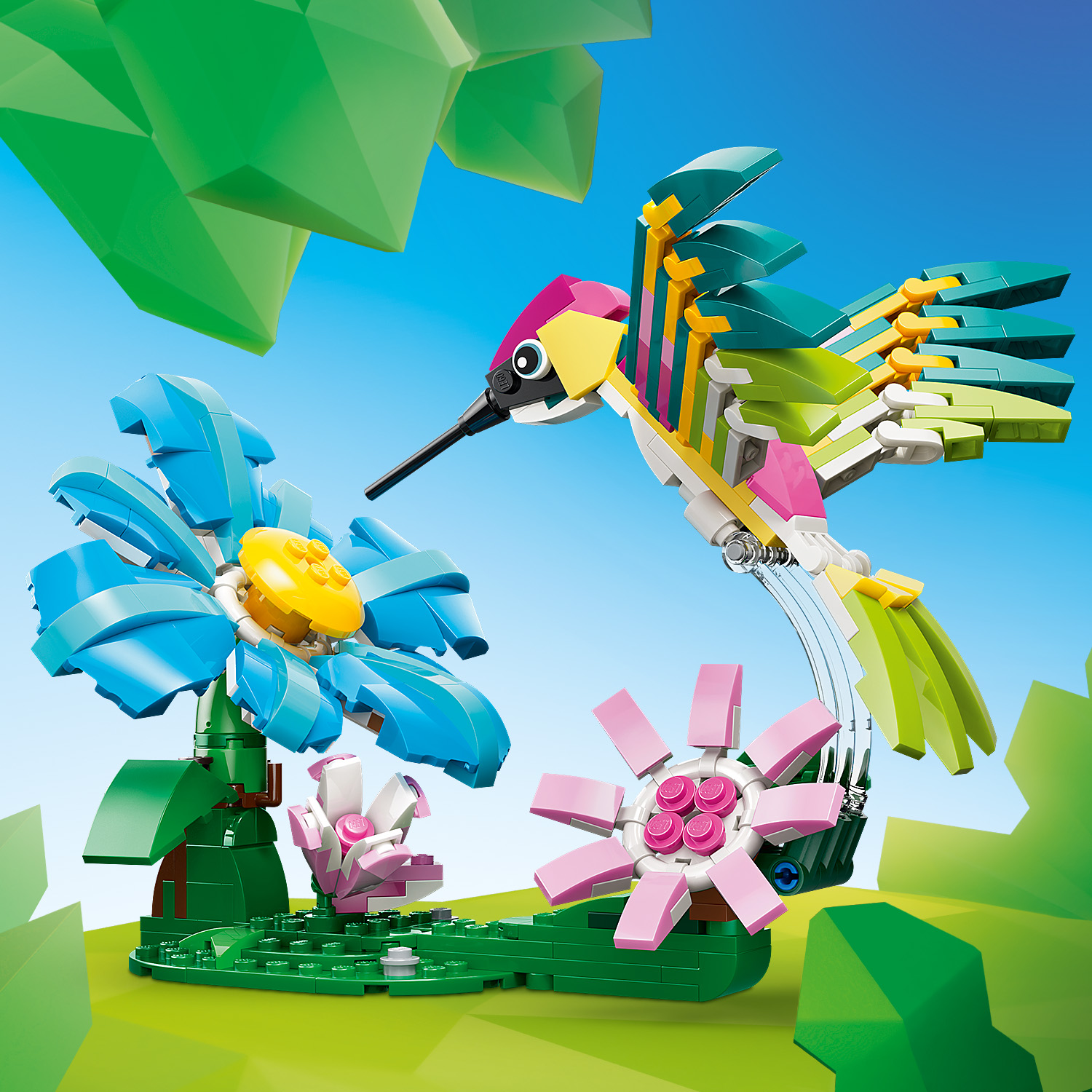 Buy LEGO Creator 3in1 Wild Animals: Colourful Hummingbird 31384