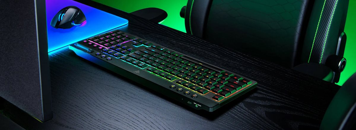 Razer BlackWidow V4 Low profile HyperSpeed Wireless Full Size