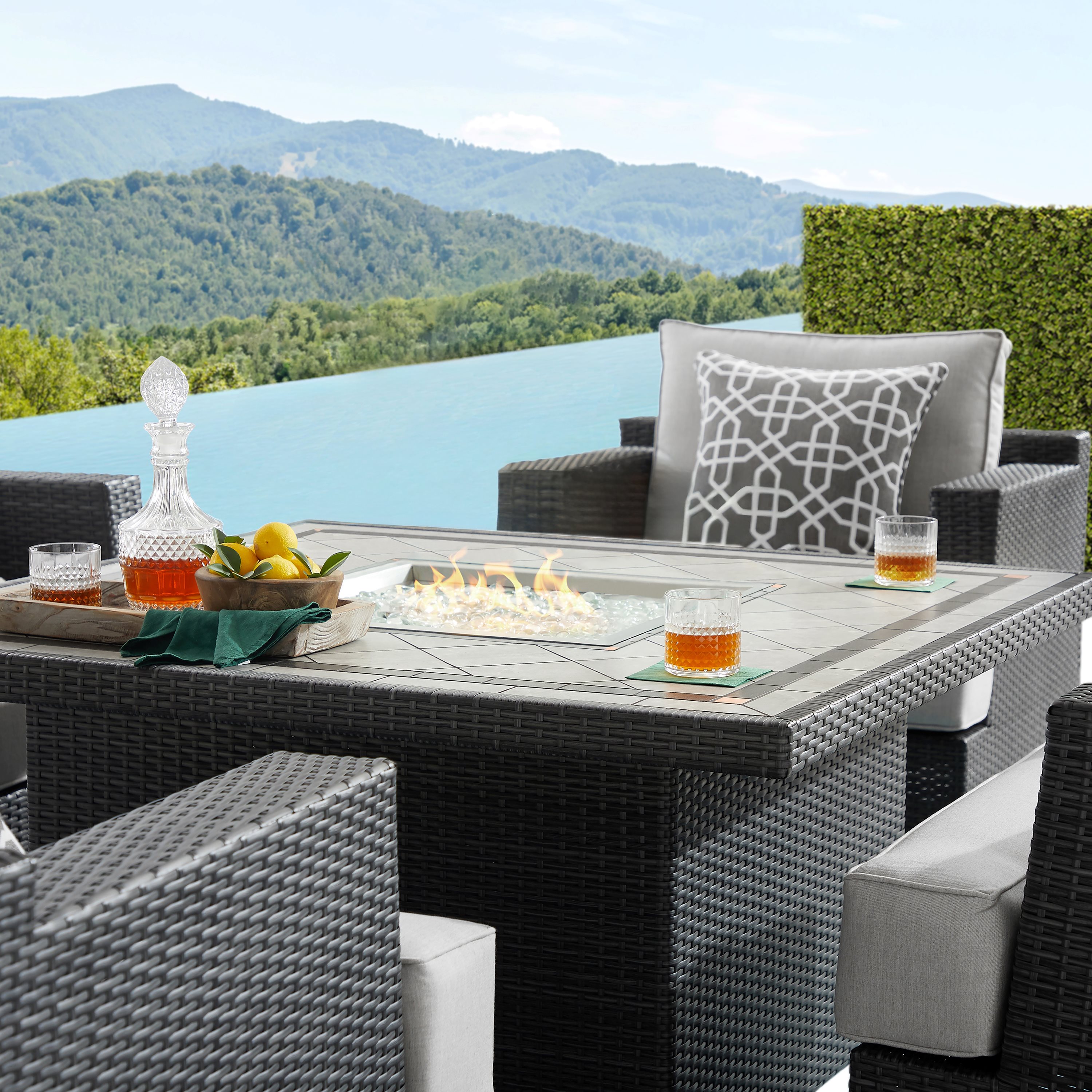 Niko 5-piece Patio Conversation Set with Fire Table | Costco