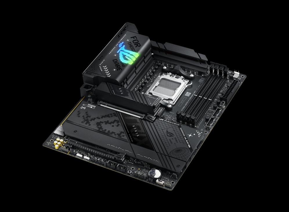 Folie {0} von {1}, Vergrößern, ROG STRIX X870-F GAMING WIFI