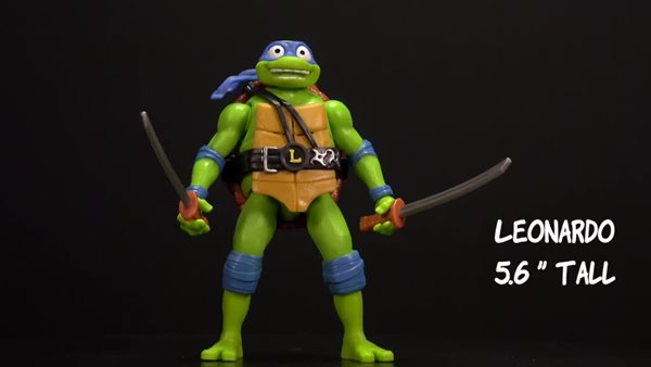 thumbnail video image 3 of Teenage Mutant Ninja Turtles: Mutant Mayhem 5.5” Leonardo Deluxe Ninja Shouts Figure by Playmates Toys, 3 of 8