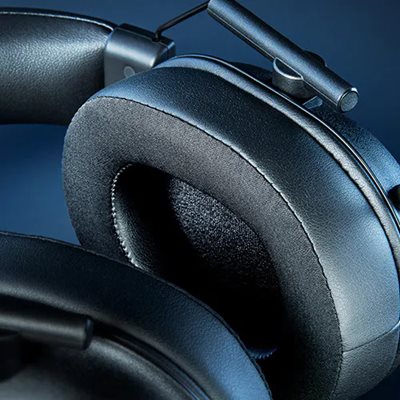 NOISE-ISOLATING EARCUPS WITH ULTRA‑SOFT MEMORY FOAM