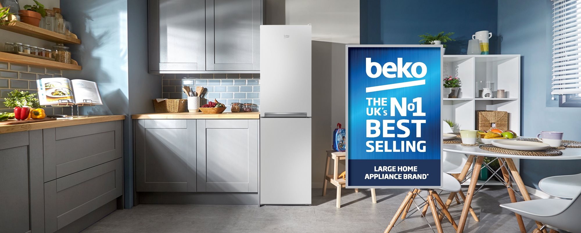 Beko cfg3582w on sale fridge freezer