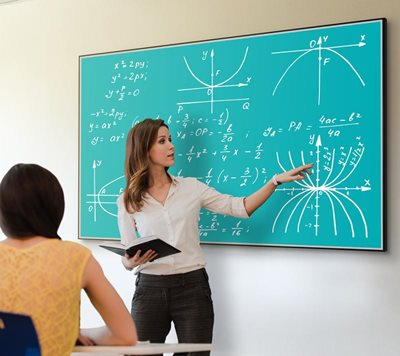 LARGE IMAGES IN SMALL SPACES