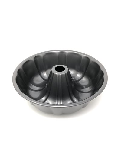 10 Fluted Tube Cake Pan - Chicago Metallic - A Bundy Baking Solution