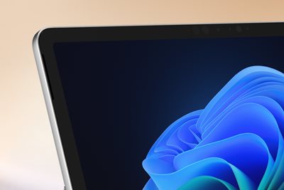 Brilliant 12" PixelSense touchscreen