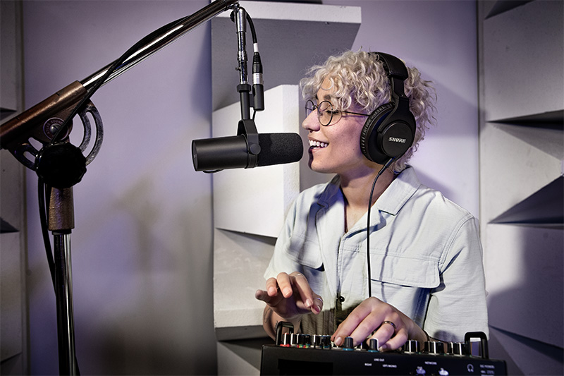 slide 7 of 10, show larger image, sm7b vocals