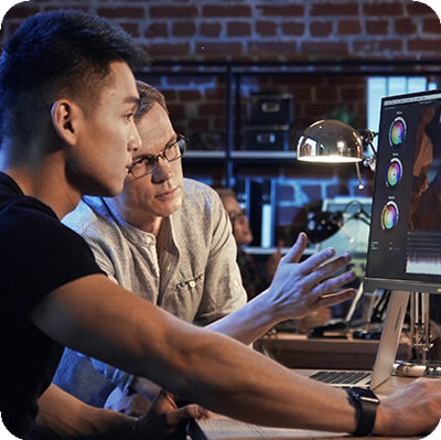 Two colorists discussing the color reproduction of ProArt Display