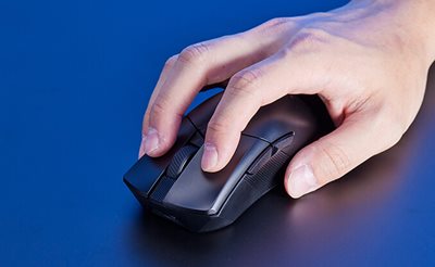 PIVOTERET KNAPMEKANISME