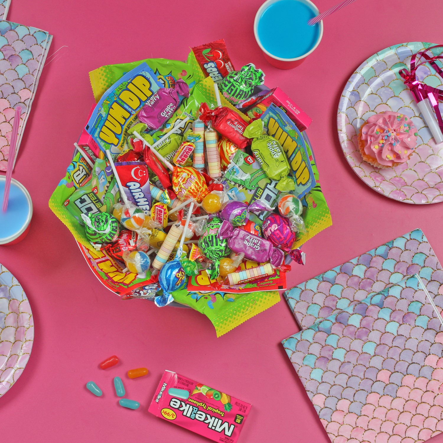 Big Pack Size Goodie Bag Candy Mix - 2 Pounds Bulk Assorted