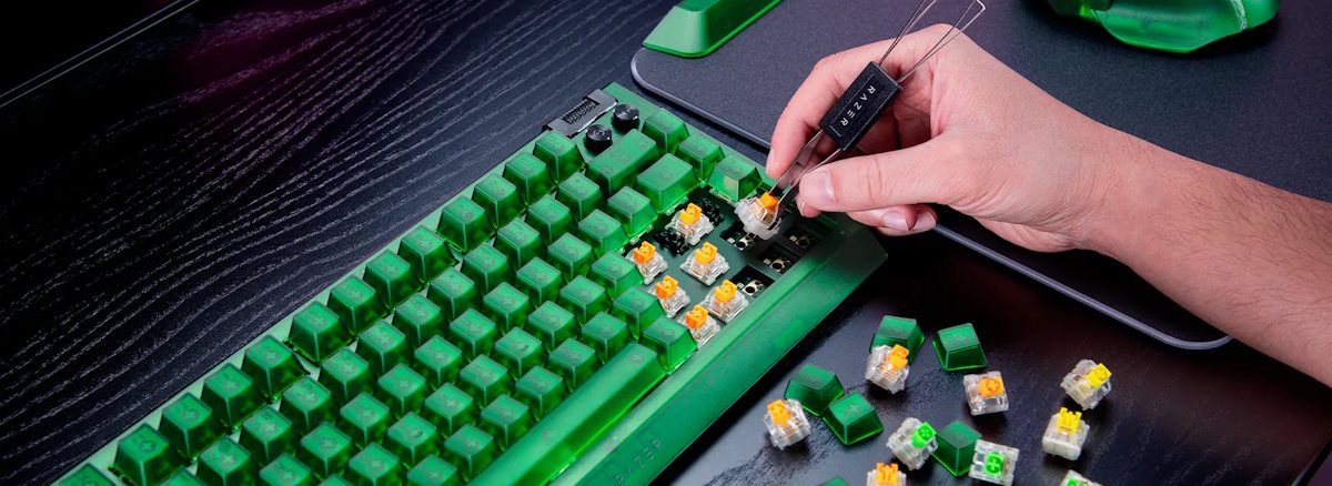 Razer Blackwidow V4 75% Wired Mechanical Orange Switch Gaming